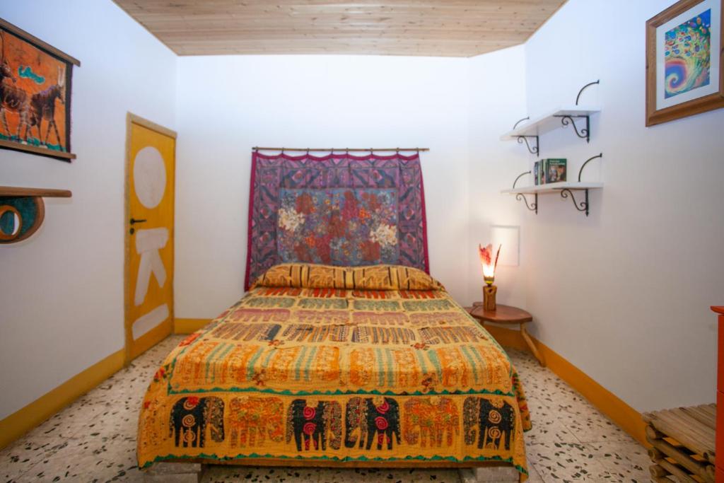 Mikittos room 4